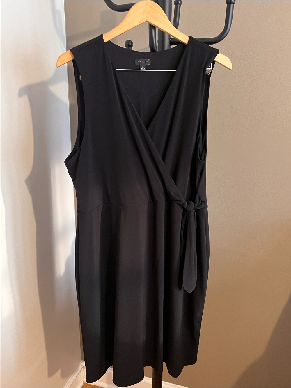 U.S. Size XL - Ann Taylor Black Sleeveless Faux-Wrap Tie Dress